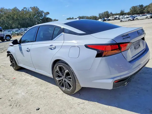 1N4BL4CV2PN382503 2023 NISSAN ALTIMA - Image 2