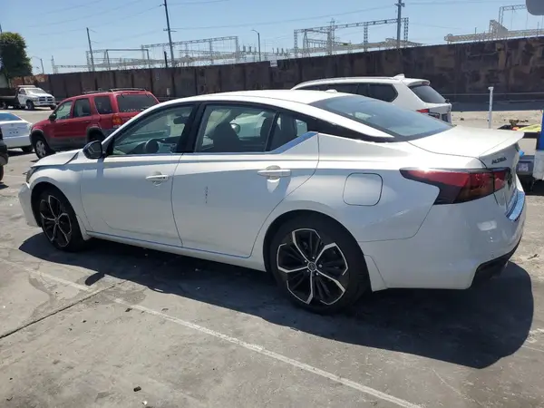 1N4BL4CV2PN388818 2023 NISSAN ALTIMA - Image 2