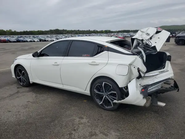 1N4BL4CV2PN389273 2023 NISSAN ALTIMA - Image 2