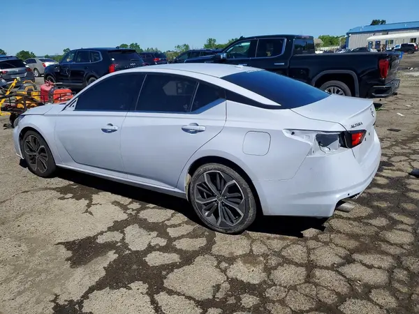 1N4BL4CV2PN417251 2023 NISSAN ALTIMA - Image 2