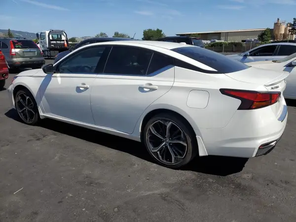 1N4BL4CV2PN422109 2023 NISSAN ALTIMA - Image 2