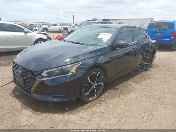 1N4BL4CV2PN424880 2023 NISSAN ALTIMA - Image 2