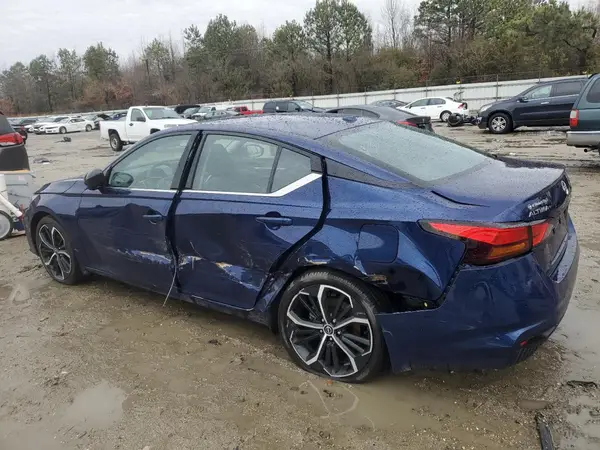 1N4BL4CV2RN303706 2024 NISSAN ALTIMA - Image 2