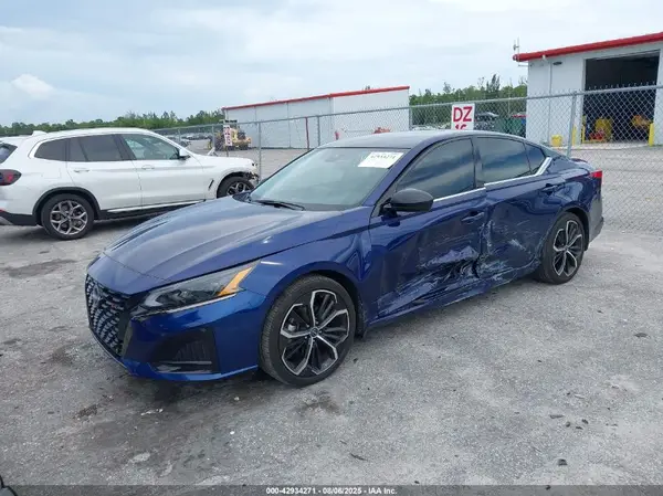1N4BL4CV2RN339475 2024 NISSAN ALTIMA - Image 2