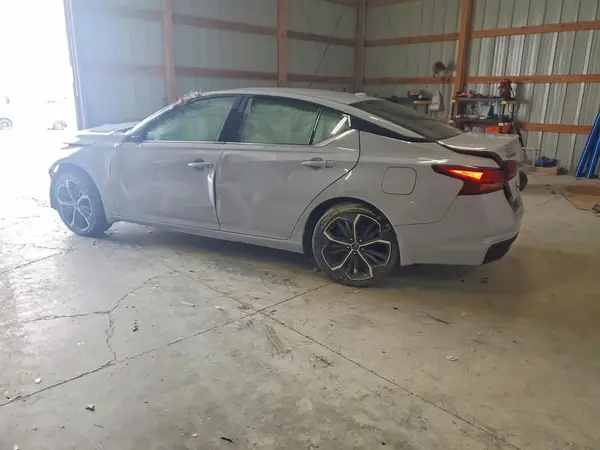 1N4BL4CV2RN344191 2024 NISSAN ALTIMA - Image 2