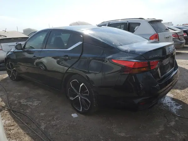 1N4BL4CV2RN349259 2024 NISSAN ALTIMA - Image 2