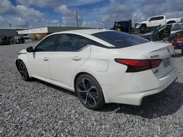 1N4BL4CV2RN350136 2024 NISSAN ALTIMA - Image 2