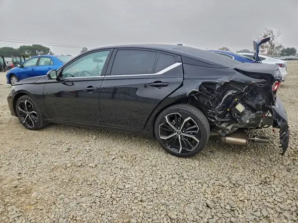 1N4BL4CV2RN350959 2024 NISSAN ALTIMA - Image 2