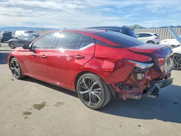 1N4BL4CV2RN352694 2024 NISSAN ALTIMA - Image 2