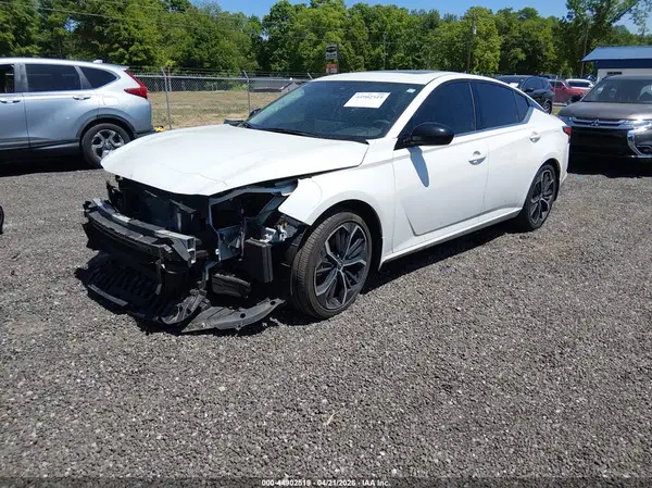 1N4BL4CV2RN353103 2024 NISSAN ALTIMA - Image 2