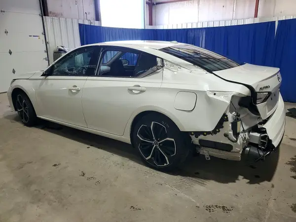 1N4BL4CV2RN387865 2024 NISSAN ALTIMA - Image 2