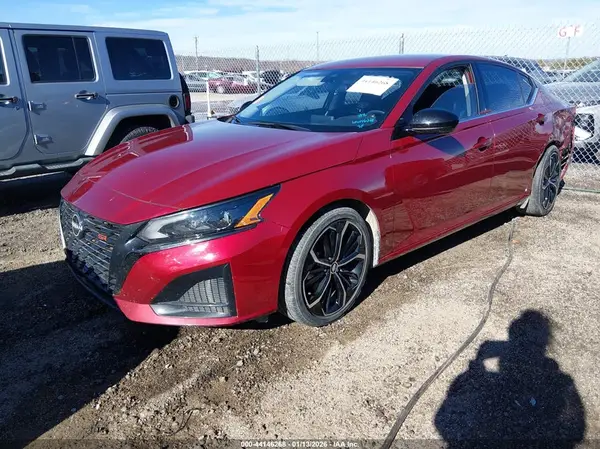 1N4BL4CV2RN401313 2024 NISSAN ALTIMA - Image 2