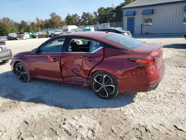 1N4BL4CV2RN409217 2024 NISSAN ALTIMA - Image 2