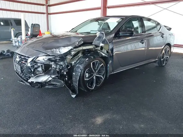 1N4BL4CV2RN420797 2024 NISSAN ALTIMA - Image 2