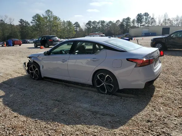 1N4BL4CV2RN426616 2024 NISSAN ALTIMA - Image 2