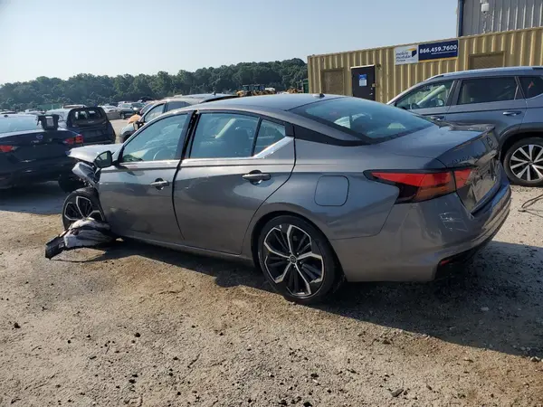 1N4BL4CV2RN431721 2024 NISSAN ALTIMA - Image 2