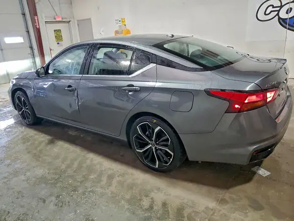 1N4BL4CV2SN309916 2025 NISSAN ALTIMA - Image 2