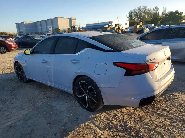 1N4BL4CV2SN334234 2025 NISSAN ALTIMA - Image 2
