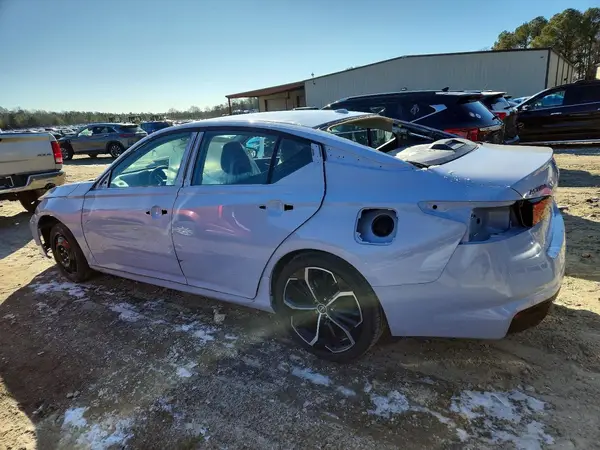 1N4BL4CV2SN337795 2025 NISSAN ALTIMA - Image 2