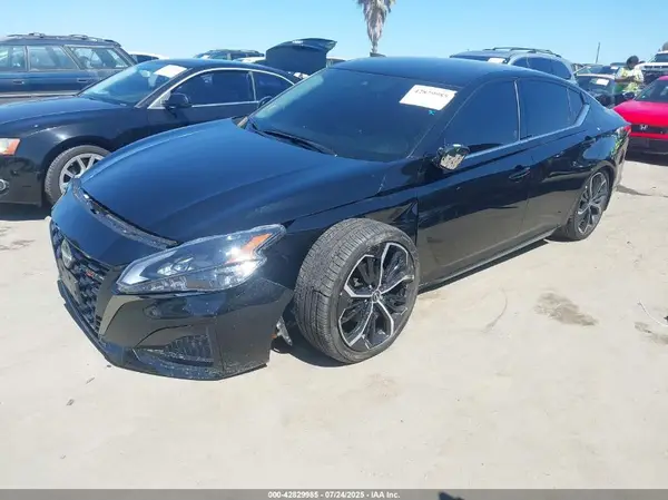 1N4BL4CV2SN346660 2025 NISSAN ALTIMA - Image 2