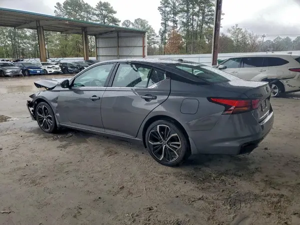 1N4BL4CV2SN411698 2025 NISSAN ALTIMA - Image 2