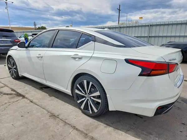 1N4BL4CV3KC230556 2019 NISSAN ALTIMA - Image 2
