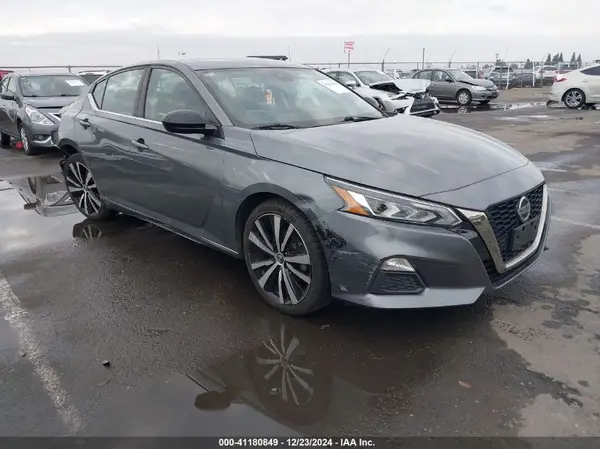 1N4BL4CV3LC125629 2020 NISSAN ALTIMA - Image 1