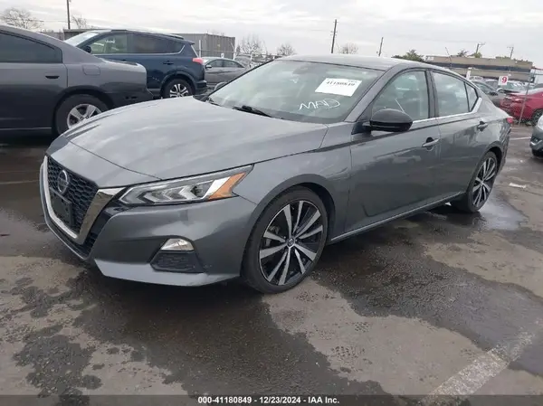 1N4BL4CV3LC125629 2020 NISSAN ALTIMA - Image 2