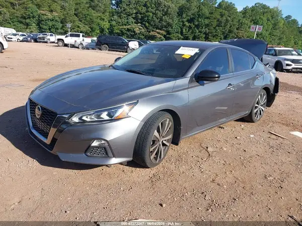 1N4BL4CV3LC125677 2020 NISSAN ALTIMA - Image 2
