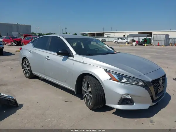 1N4BL4CV3LC127171 2020 NISSAN ALTIMA - Image 1