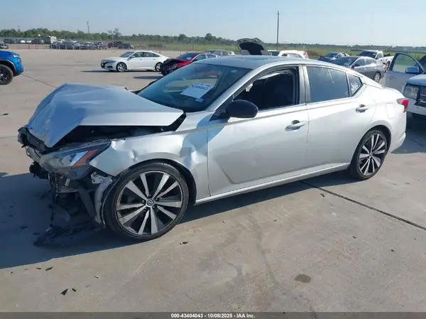 1N4BL4CV3LC132189 2020 NISSAN ALTIMA - Image 2