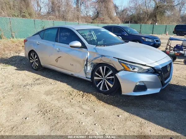 1N4BL4CV3LC135383 2020 NISSAN ALTIMA - Image 1