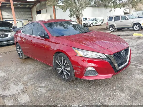 1N4BL4CV3LC138123 2020 NISSAN ALTIMA - Image 1