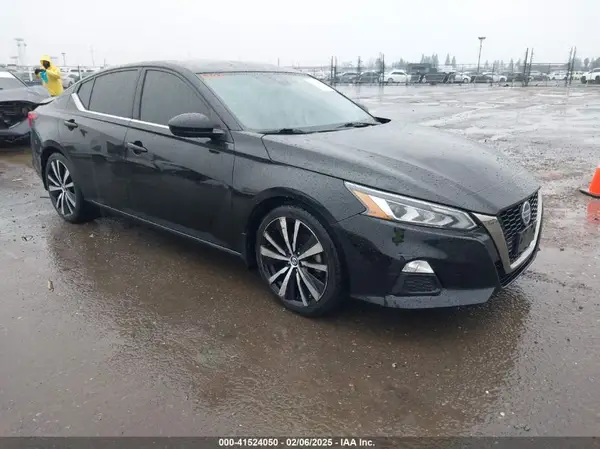 1N4BL4CV3LC138316 2020 NISSAN ALTIMA - Image 1
