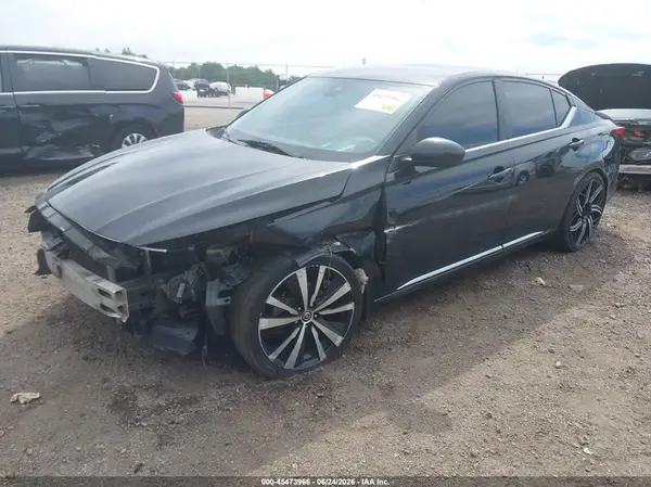 1N4BL4CV3LC153852 2020 NISSAN ALTIMA - Image 2
