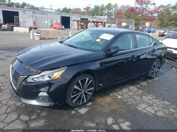 1N4BL4CV3LC154189 2020 NISSAN ALTIMA - Image 2