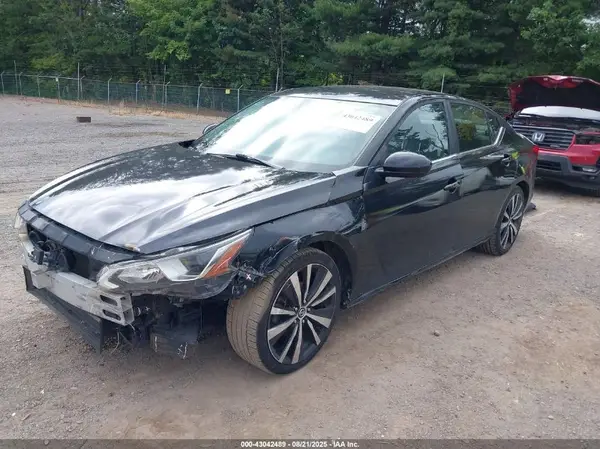 1N4BL4CV3LC175768 2020 NISSAN ALTIMA - Image 2