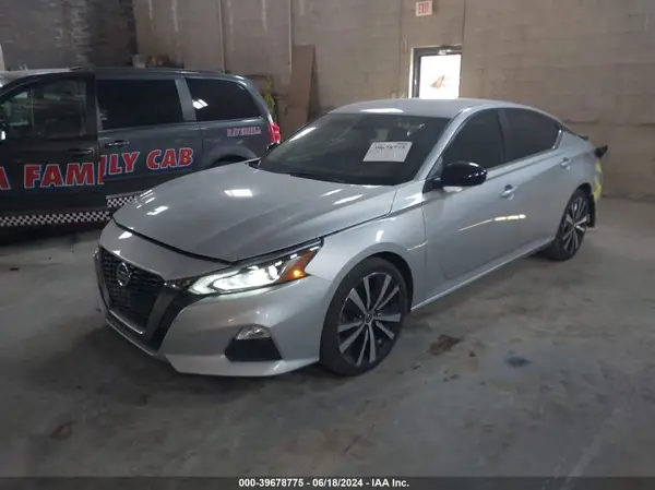 1N4BL4CV3LC182672 2020 NISSAN ALTIMA - Image 2
