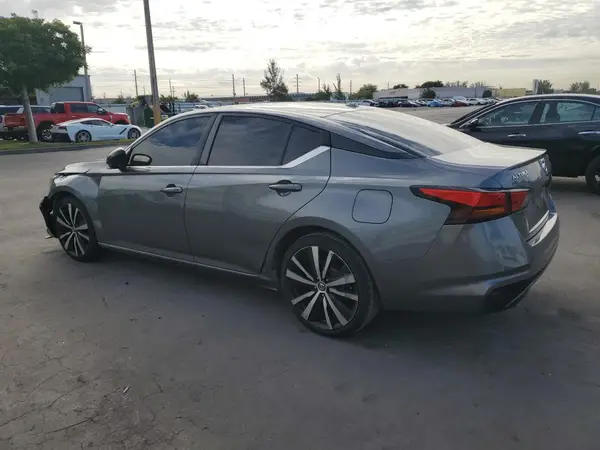 1N4BL4CV3LC210261 2020 NISSAN ALTIMA - Image 2