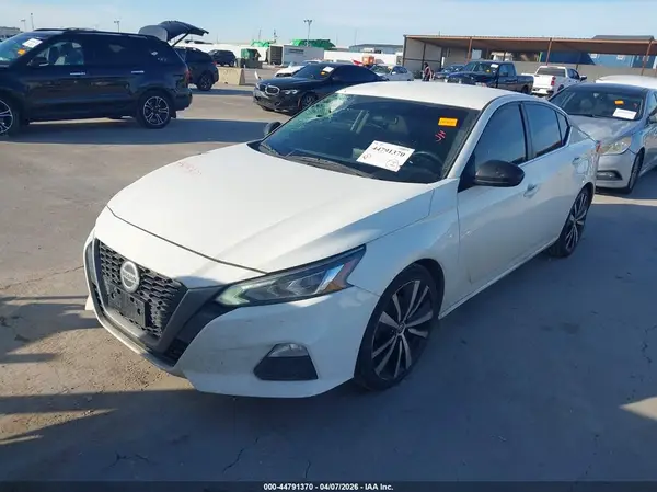 1N4BL4CV3LC213256 2020 NISSAN ALTIMA - Image 2