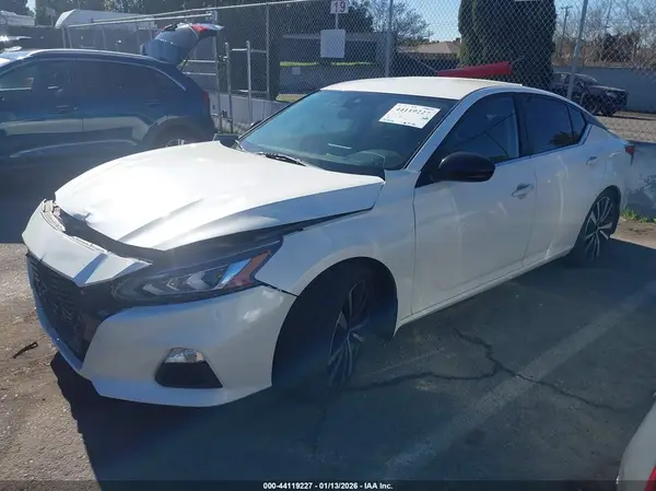 1N4BL4CV3LC221759 2020 NISSAN ALTIMA - Image 2