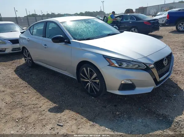 1N4BL4CV3LC232339 2020 NISSAN ALTIMA - Image 1