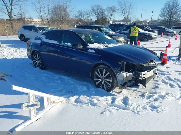 1N4BL4CV3LC235340 2020 NISSAN ALTIMA - Image 1