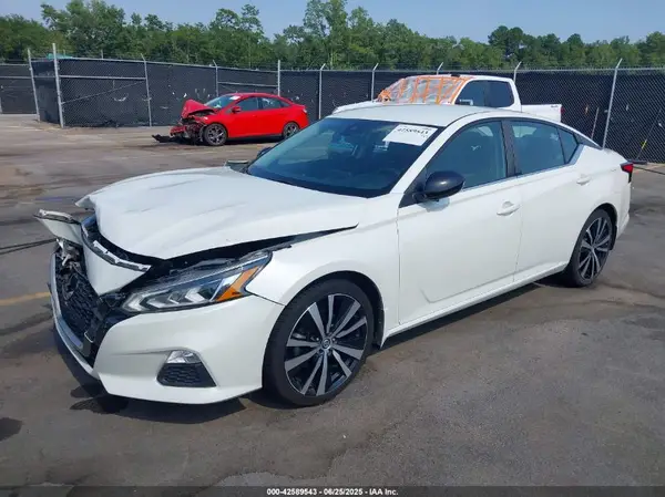 1N4BL4CV3LC242238 2020 NISSAN ALTIMA - Image 2