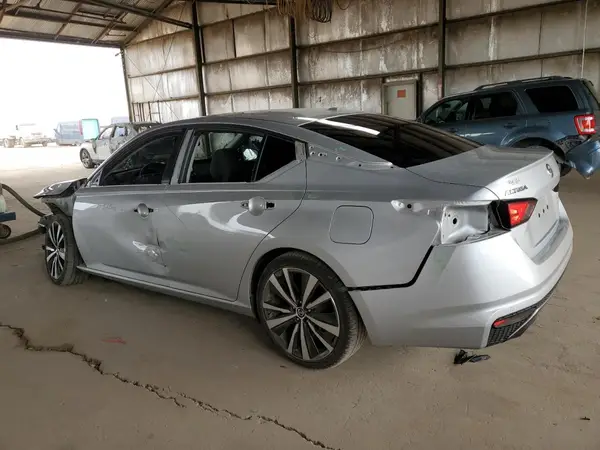 1N4BL4CV3LC248704 2020 NISSAN ALTIMA - Image 2