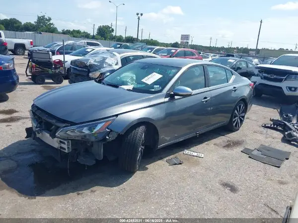 1N4BL4CV3LC253210 2020 NISSAN ALTIMA - Image 2