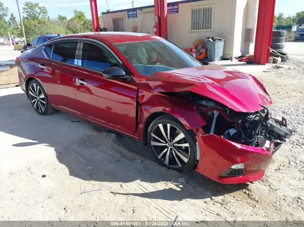 1N4BL4CV3LC283632 2020 NISSAN ALTIMA - Image 1
