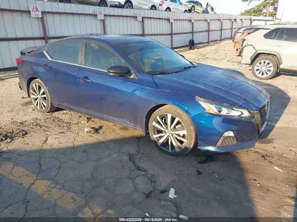 1N4BL4CV3LC284179 2020 NISSAN ALTIMA - Image 1