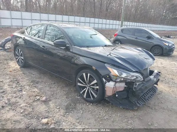 1N4BL4CV3LC285557 2020 NISSAN ALTIMA - Image 1
