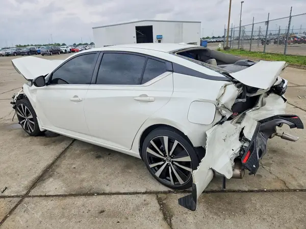 1N4BL4CV3LC286269 2020 NISSAN ALTIMA - Image 2